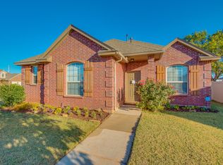 11129 SW 42nd St, Mustang, OK 73064