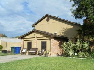 809 Laurel Dr, Laredo, TX 78045