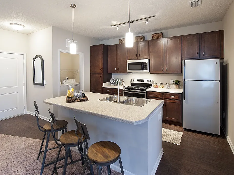 Whitepalm Apartments