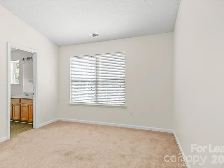 148 Mangum Cir — Photo 28