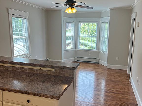 3rd image of 188 North St #2A