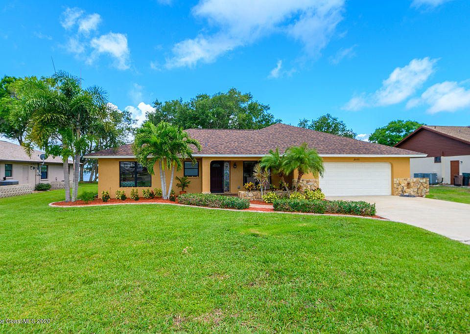 1st image of 2555 Lynwood Pl