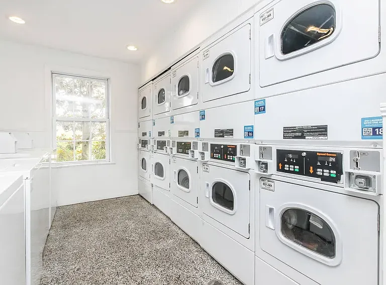 Brentwood Hills Luxury Townhomes — Photo 11