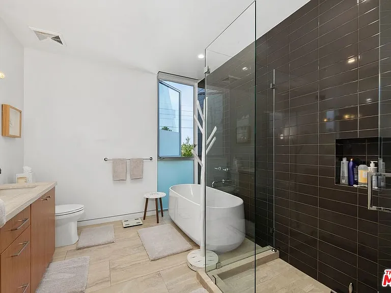 3715 Meier St — Photo 34