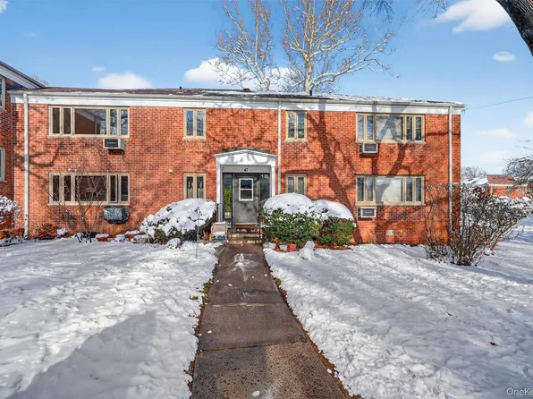 47 Lawrence Drive #C, White Plains, NY 10603