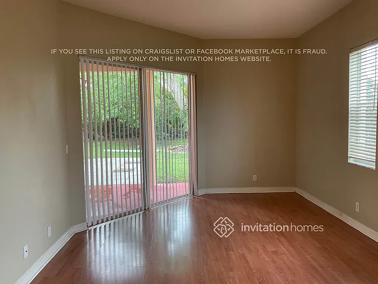6469 Bay Island Ct — Photo 10