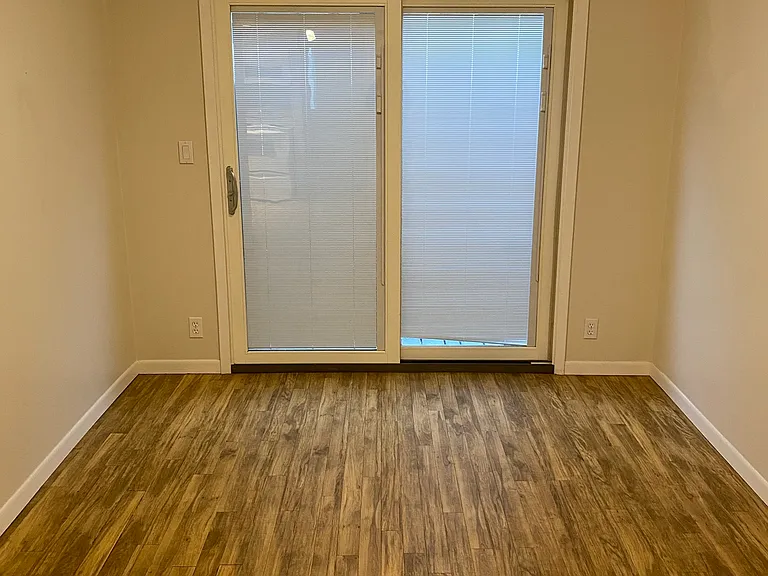 3216 Crosscreek Dr #102 — Photo 9