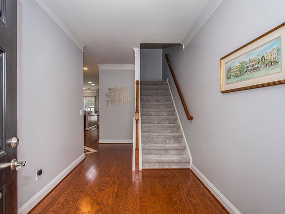 4th image of 366 Saluda Springs Rd