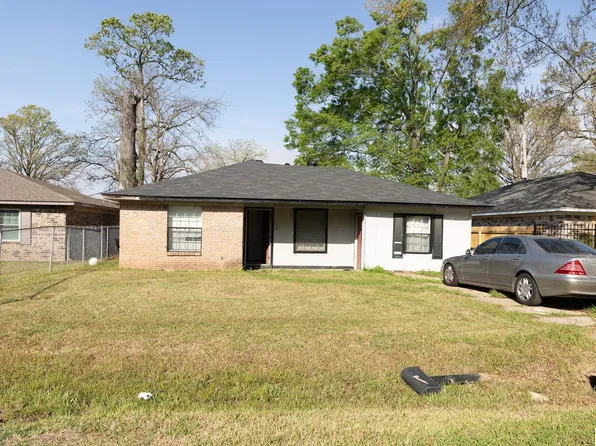 108 Garden Park Dr, Monroe, LA 71202