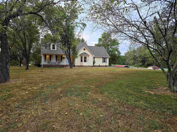 1147 Leapwood Enville Rd, Adamsville, TN 38310