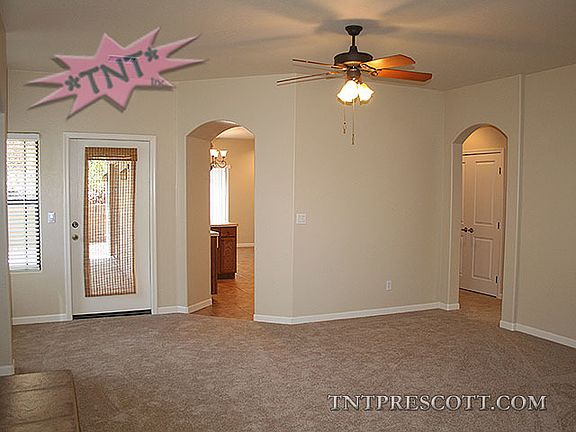 5th image of 951 Louie St