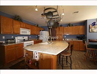 4th image of 9721 Sandmist Ave