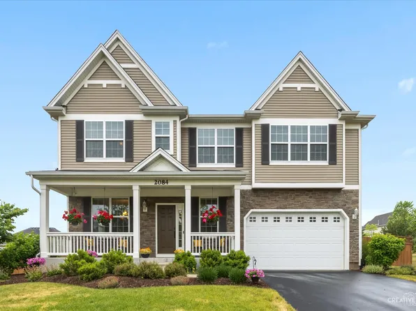 2084 Bartram Rd, North Aurora, IL 60542