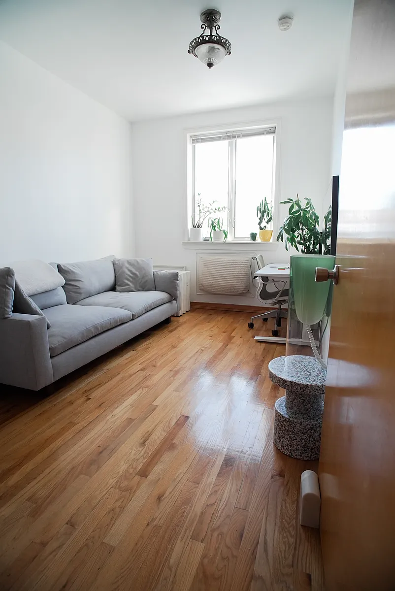 Building Photo - 681 Leonard St #3B