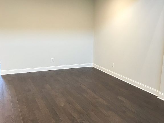 3rd image of 165 Cape Private Cir