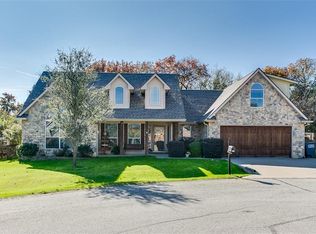 219 Harrison Ct, Shady Shores, TX 76208