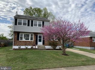 14 S Lunenburg Dr, New Castle, DE 19720