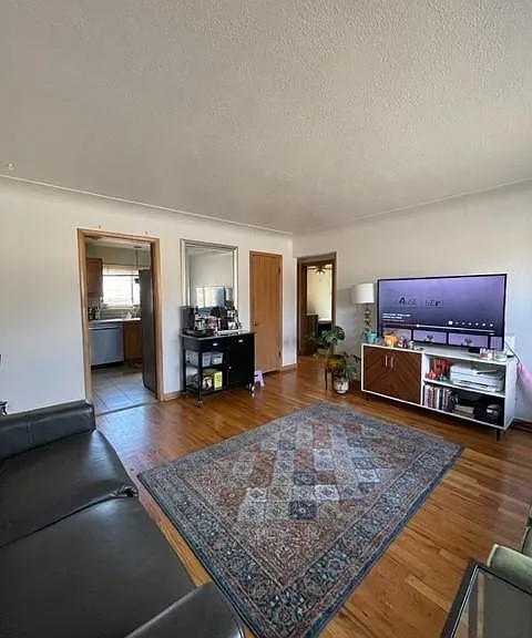 171 S Colorado Blvd — Photo 1