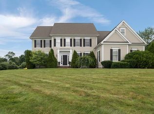 40 Sheffield Ln, Avon, CT 06001