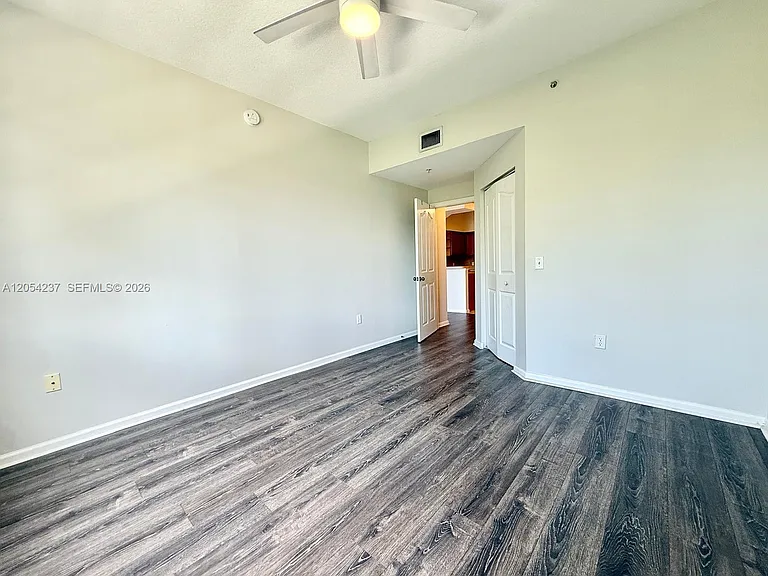9208 Myrtlewood Cir W #208 — Photo 14