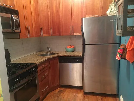 Sold by RealtyTopia | media 14