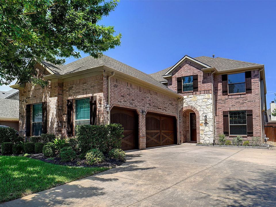 1st image of 517 Eagle Glen Ln