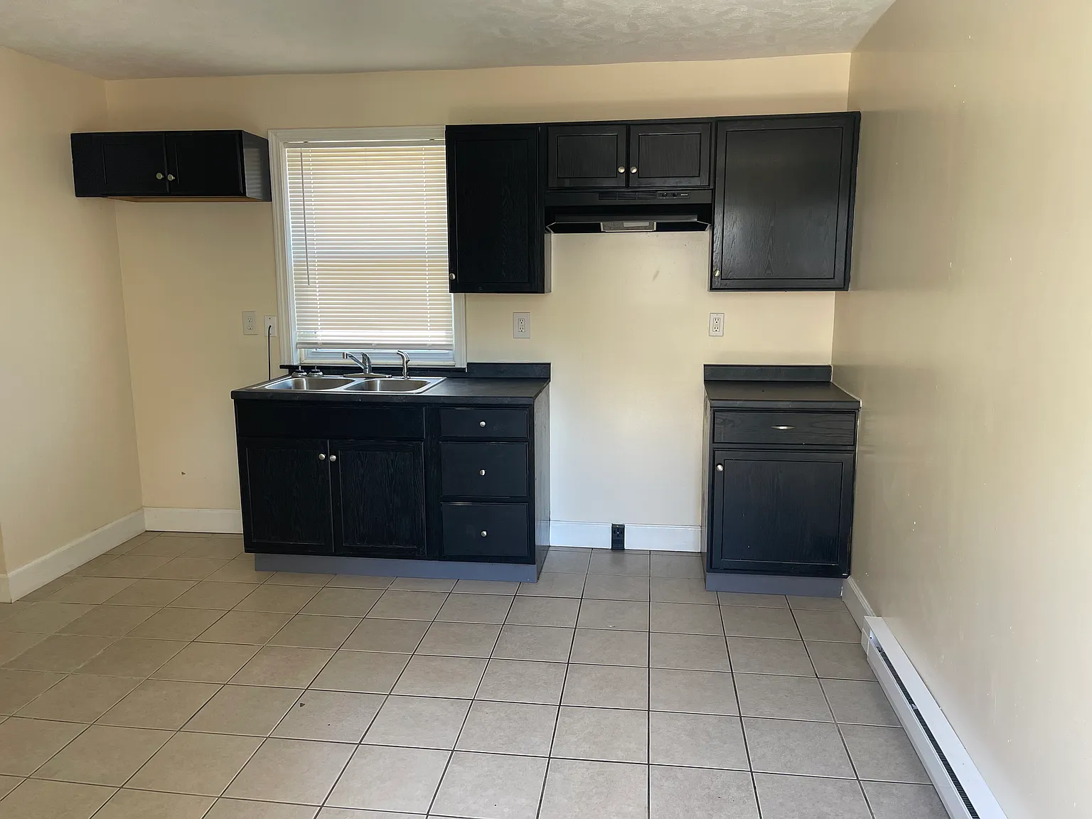 1 bed, $895 — Photo 4