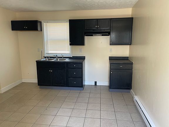 4th image of 637 Yeoman St #B
