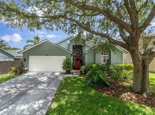 18930 Wood Sage Dr, Tampa, FL 33647