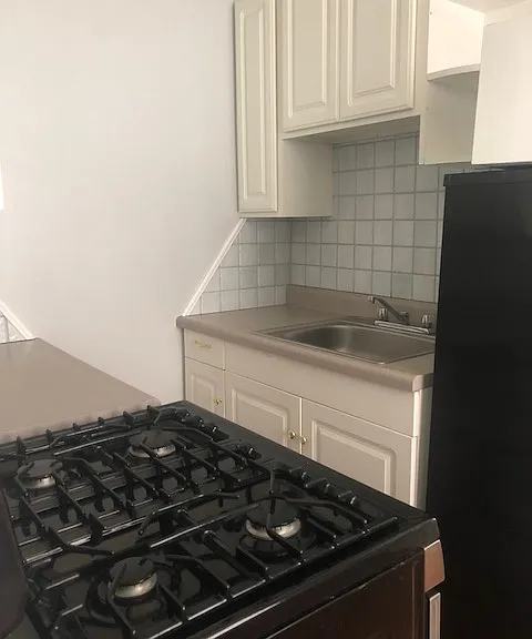 356 Madison Ave SE #1 — Photo 5