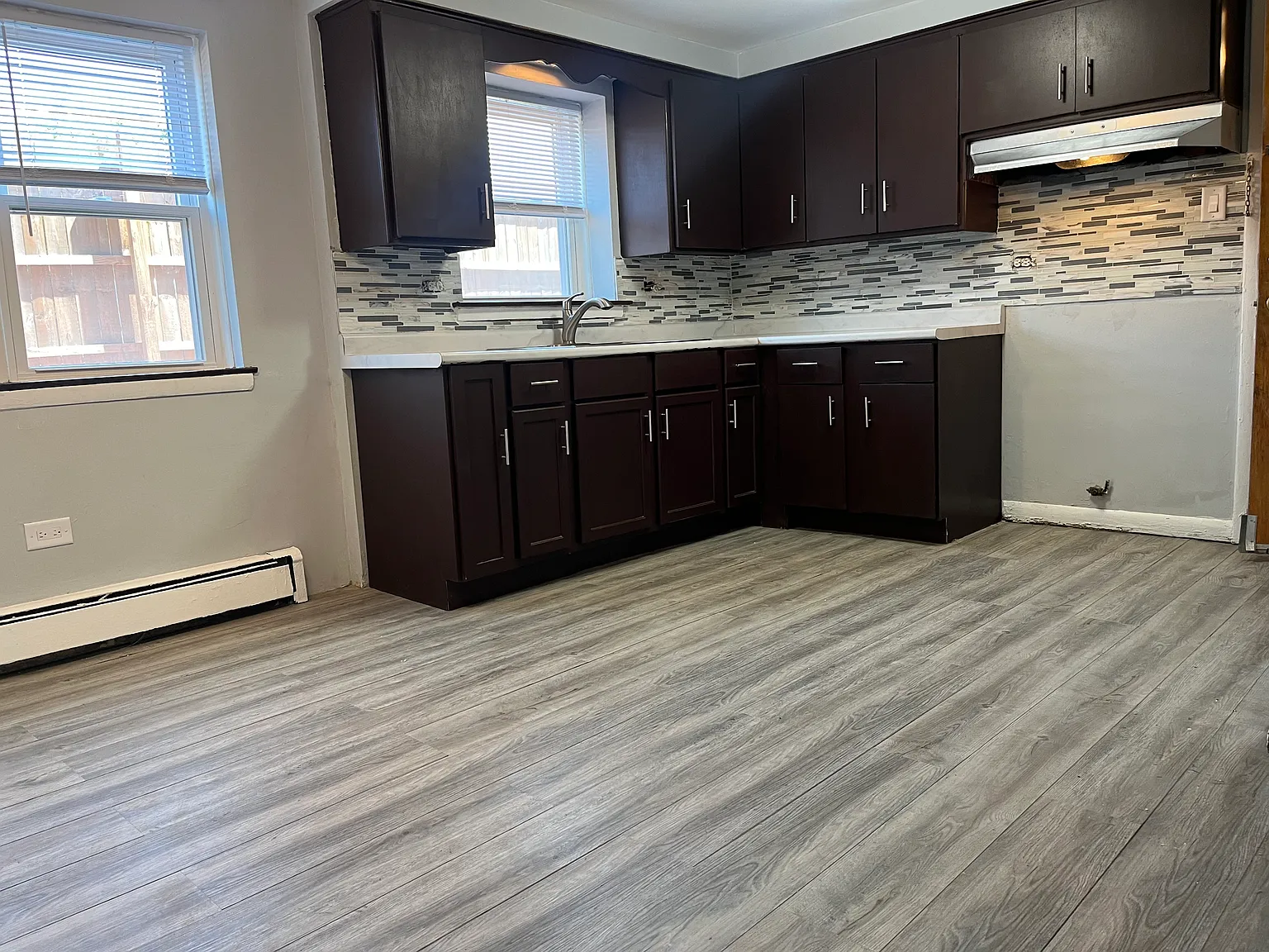 2 bed, 1100 sqft, $1,085 — Photo 3