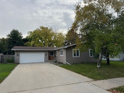 2937 Edgewood Dr N, Fargo, ND, 58102