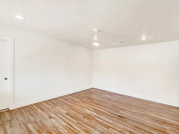 3rd image of 510 Parkview Blvd