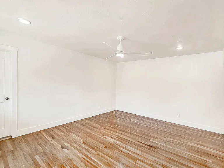 510 Parkview Blvd — Photo 3