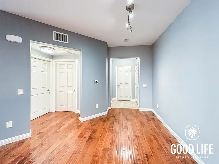 1480 Broadway #2327 — Photo 9