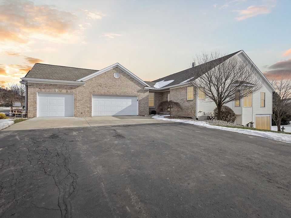 1st image of 4120 Del Mar Village Dr SW