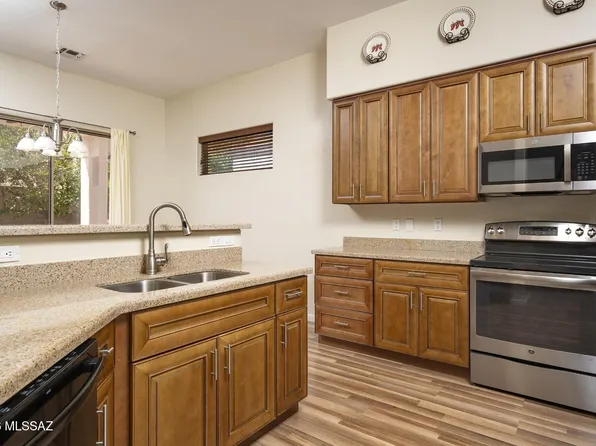 7444 E Calle Infinito, Tucson, AZ 85715