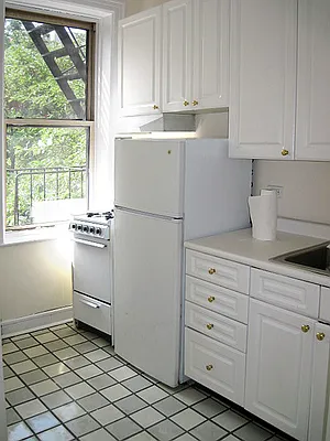 Rented by J Misrahi Realty Corp | media 2