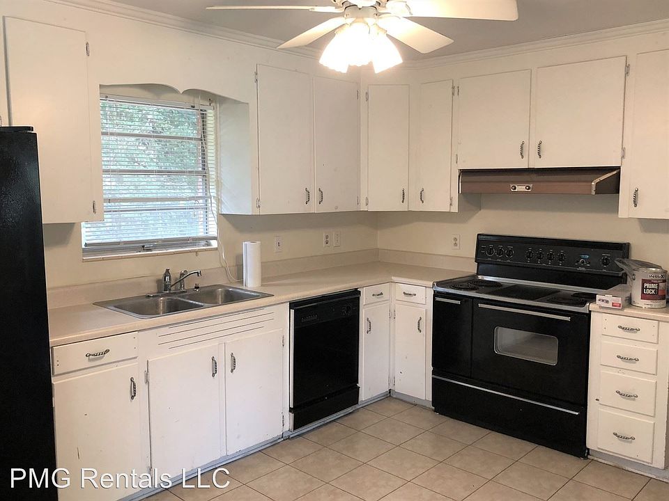 2nd image of 311 Donaldson St