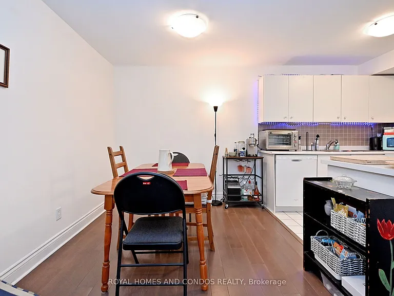 415 Jarvis St #125 — Photo 19