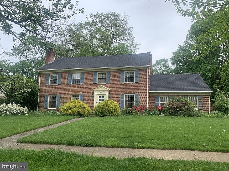 2nd image of 622 Black Gates Rd
