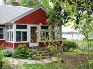 33 Smith St, Bristol, RI 02809