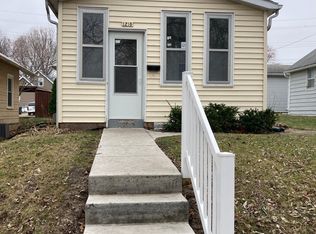 1210 N 8th St, Burlington, IA 52601
