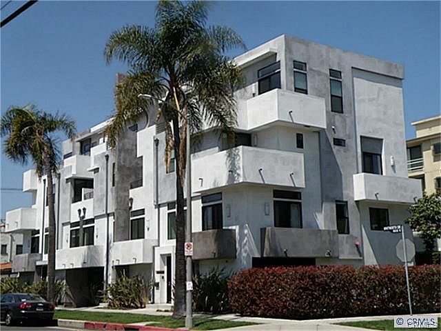 1st image of 8639 Whitworth Dr #101
