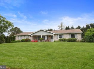 2330 Sutton Rd, York, PA 17403