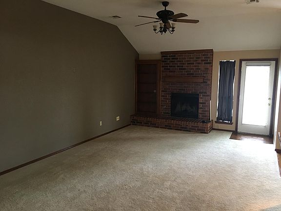 2nd image of 3416 Madra St