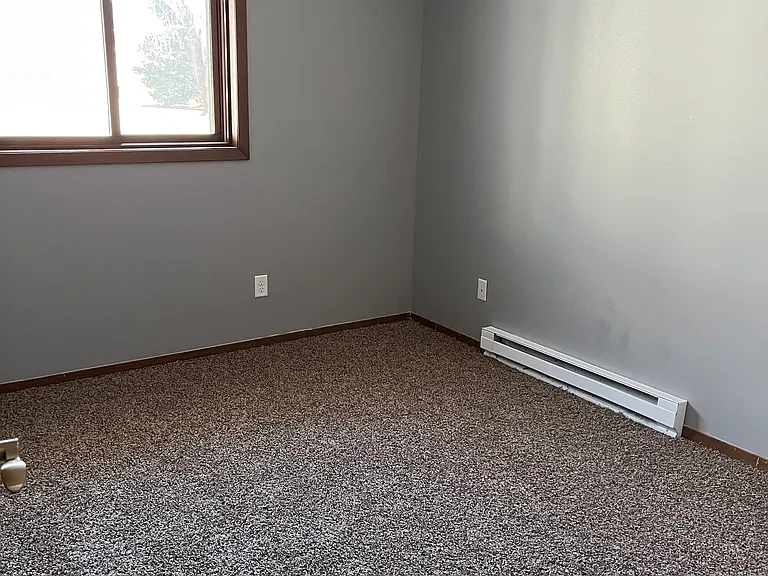 307 E Green Meadow Dr — Photo 6