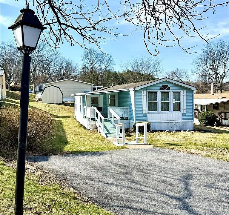 1st image of 204 Molly Pitcher Rd
