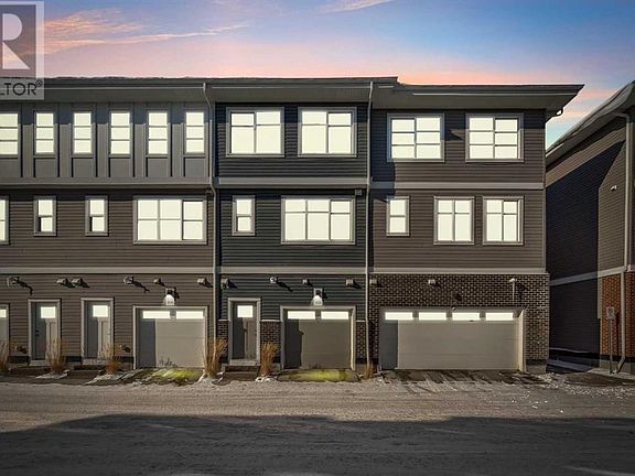 2nd image of 50 Cornerstone Cir NE #105-1