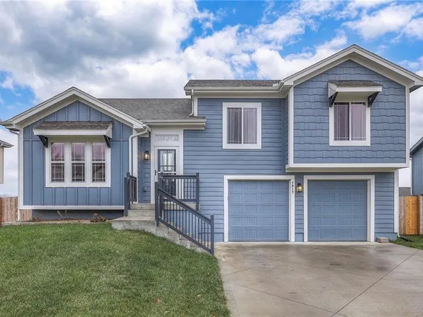 1917 Eagle Dr, Harrisonville, MO 64701